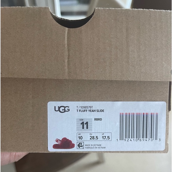 Toddler girl UGG slipper - Picture 2 of 3